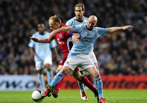 Tứ kết lượt về UEFA Cup: Hamburg & Bremen song hành vào bán kết 